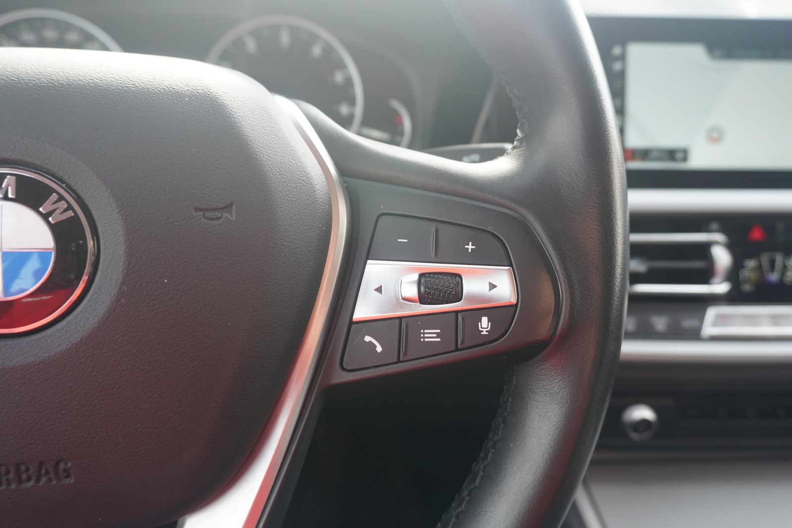 BMW 320i Advantage LED Navi Digitales Cockpit PDC foto 20