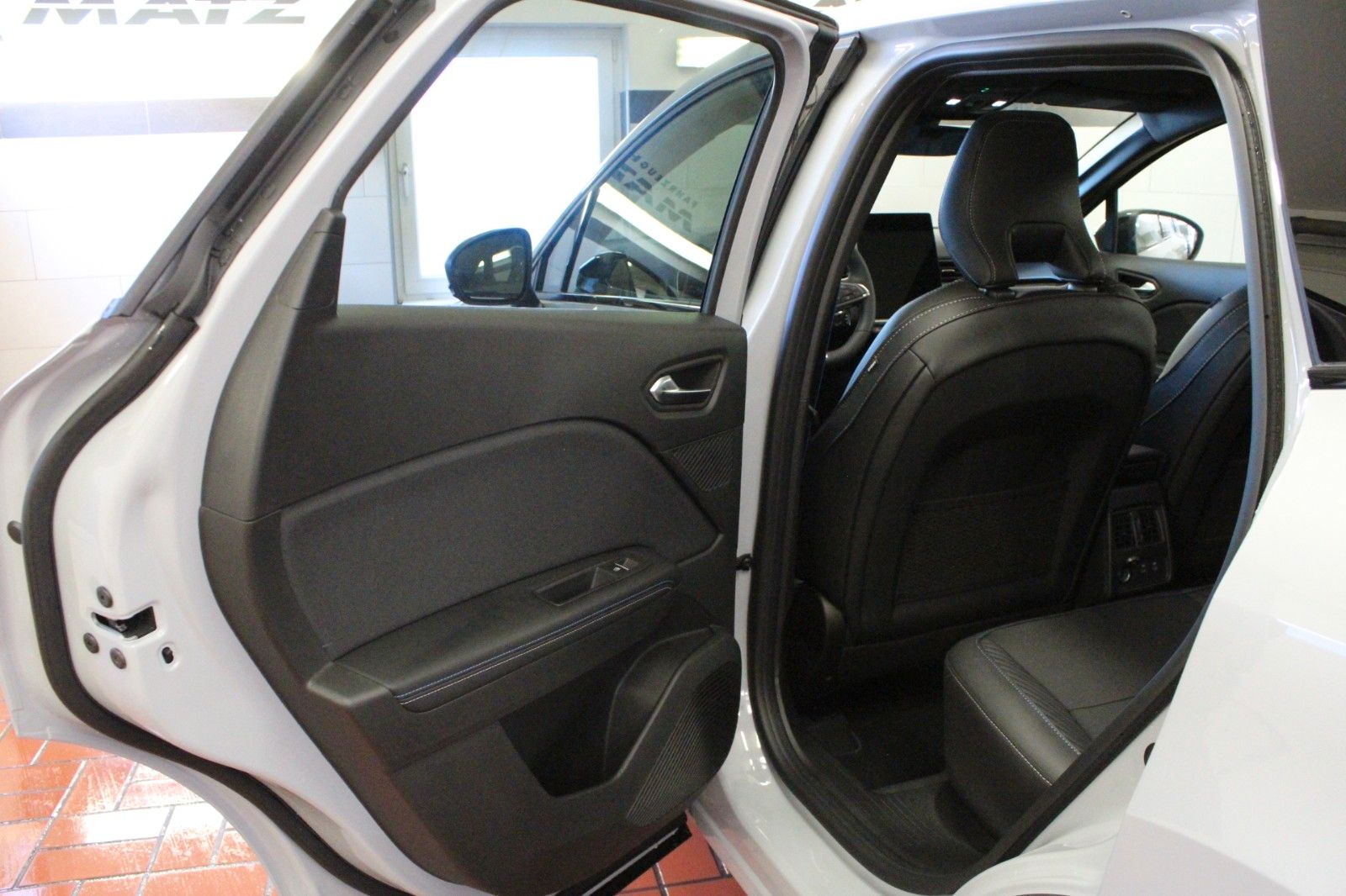 Fahrzeugabbildung Renault Symbioz Mild Hybrid 140 EDC Esprit Alpine