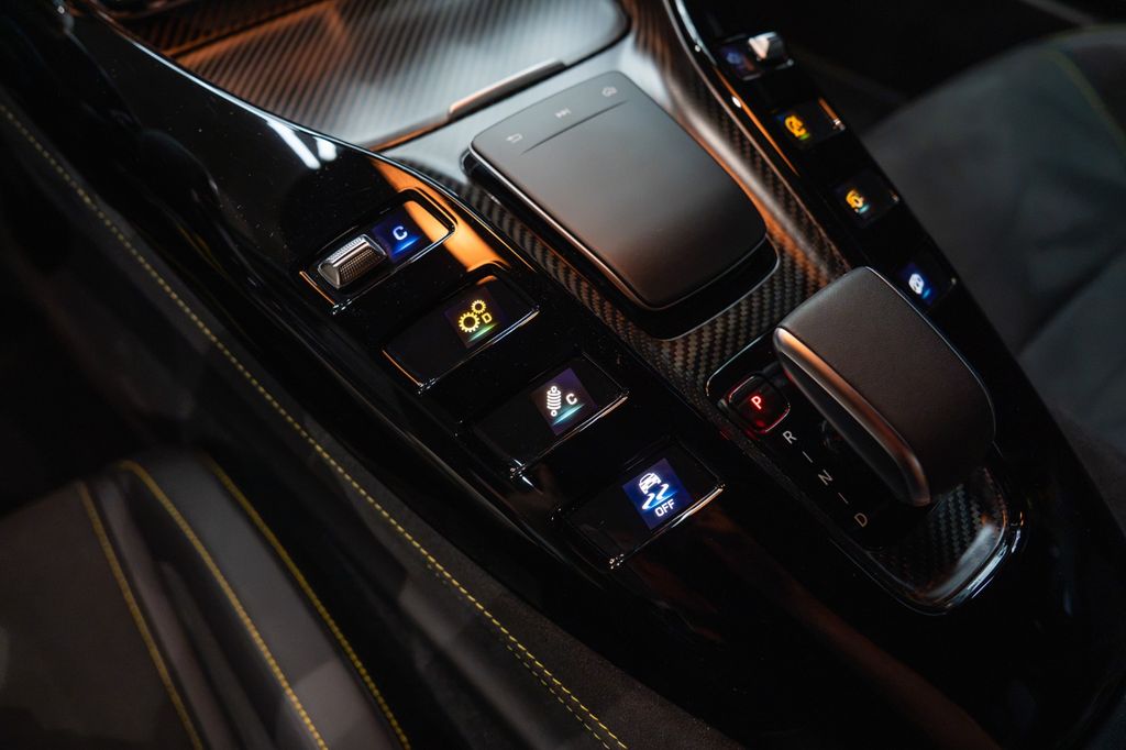 MERCEDES-BENZ AMG GT R*KERAMIK*BURM*MEMORY*CARBON*TRACK-PACK* MERCEDES-BENZ AMG GT R*KERAMIK*BURM*MEMORY*CARBON*TRACK-PACK*