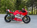 Ducati Desmosedici - DUCATI DESMOSEDICI