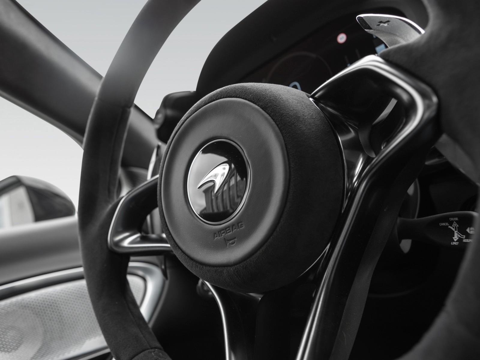 McLaren Artura | 3 Jahre Garantie & 2 Jahre Service inkl