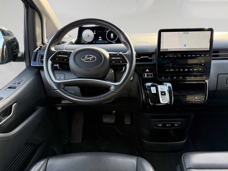 Fahrzeugabbildung Hyundai Staria 2.2 CRDi Prime 4WD (9-Sitzer) Staria 2.2