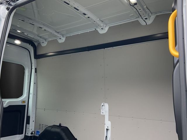 Fahrzeugabbildung Ford Transit Trend 350 L3 Kasten LKW Klimaautom DAB