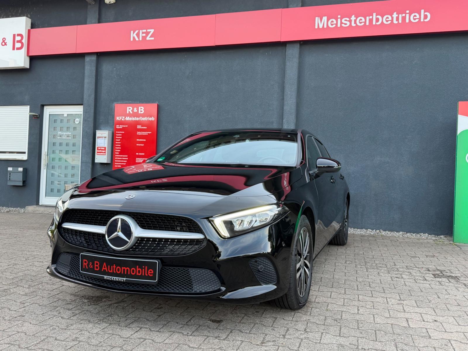 Mercedes-Benz A 250 A A 250 e*AHK*Navi*Led*App*Artico*Hybrid