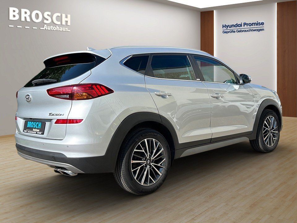 Fahrzeugabbildung Hyundai TUCSON 1.6 CRDi 2WD STYLE CARPLAY+360°+NAV+SHZ++