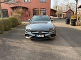 Mercedes-Benz  E 220 d T Modell AMG Line  Panorama  HUD  36 - Mercedes-Benz 220 aus 2017