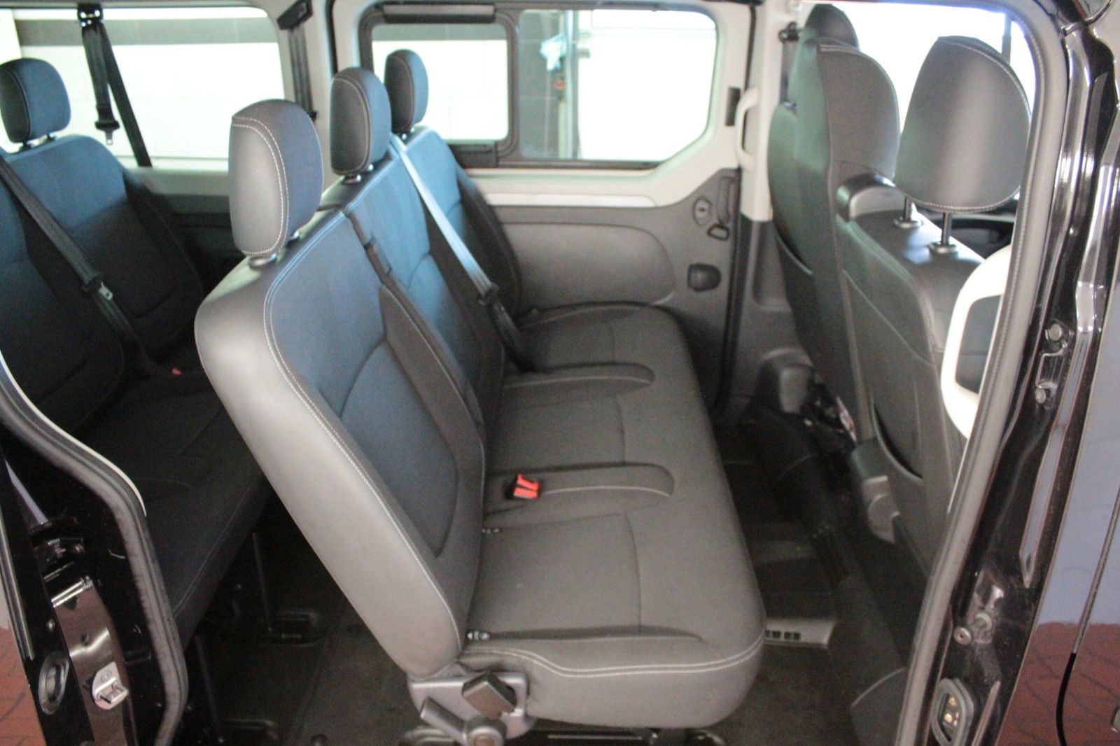 Fahrzeugabbildung Renault Trafic Dci 150 Grdt Evolution *Navi*Klima*