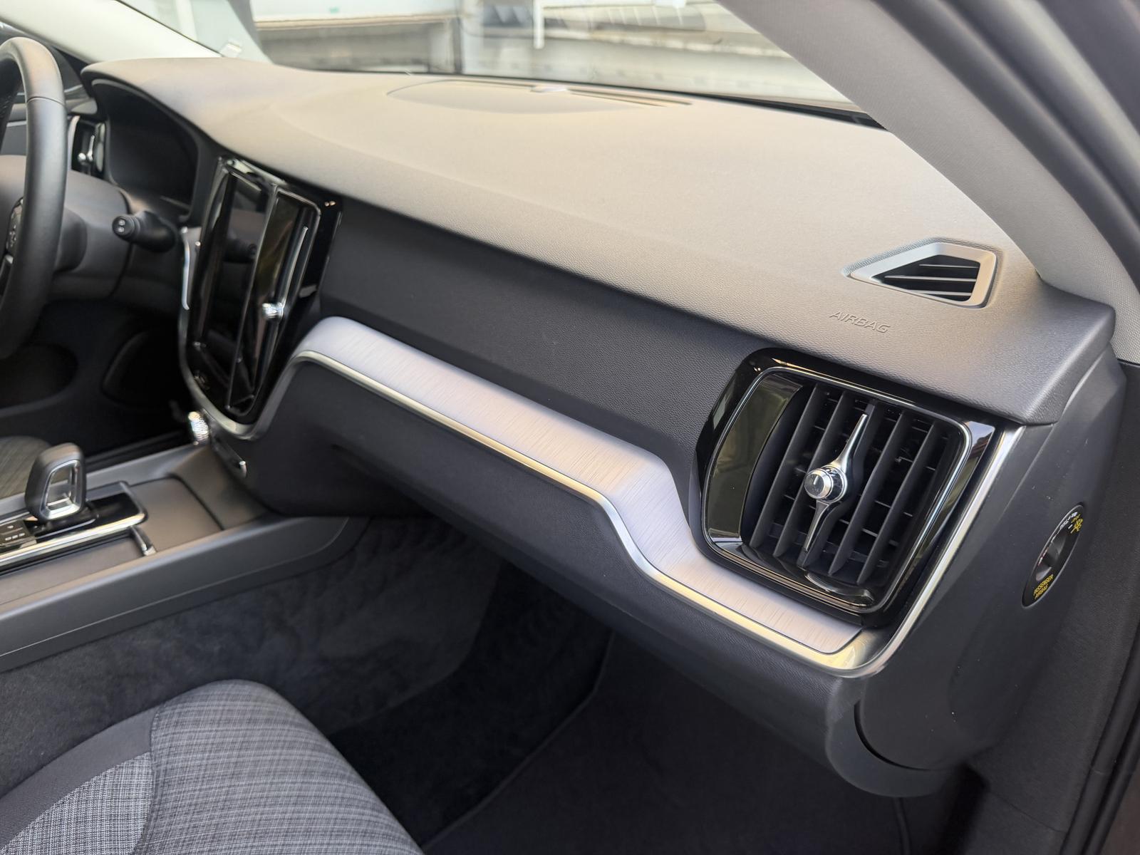 Volvo V60 Core LED ACC Virtual-Cockpit Rü-Kamera Navi