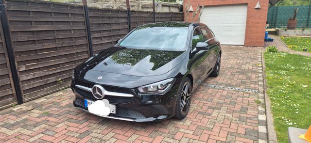MERCEDES-BENZ CLA 180 Shooting Brake -