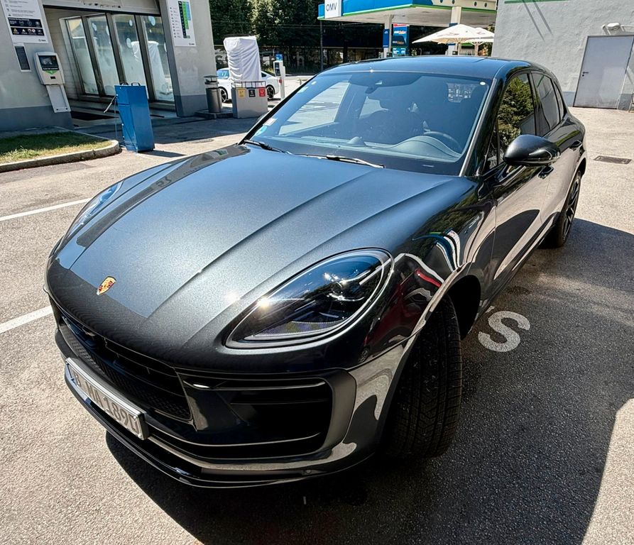 Image of Porsche Macan