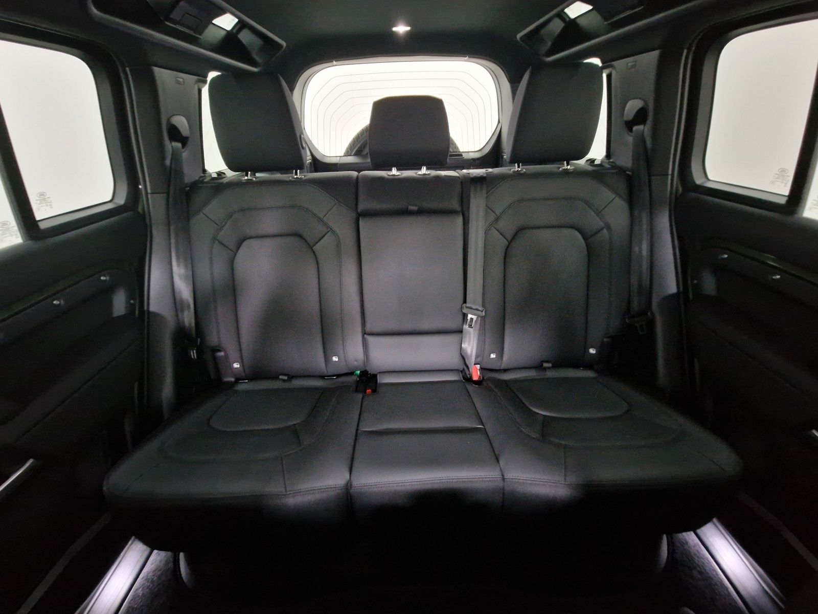 LAND ROVER Defender  110 3.0 Diesel D200 S – Bild 14