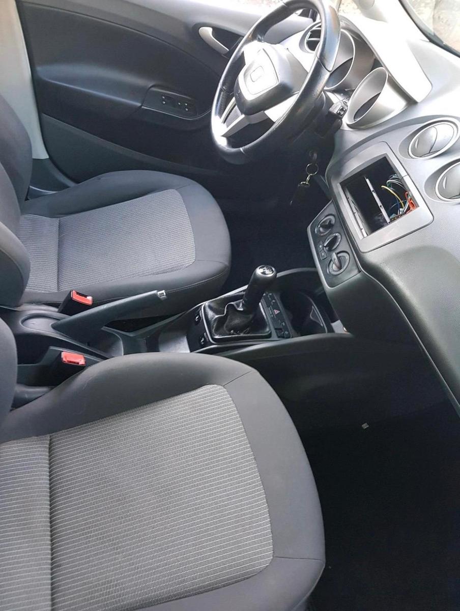Seat Ibiza 2011 — photo 12