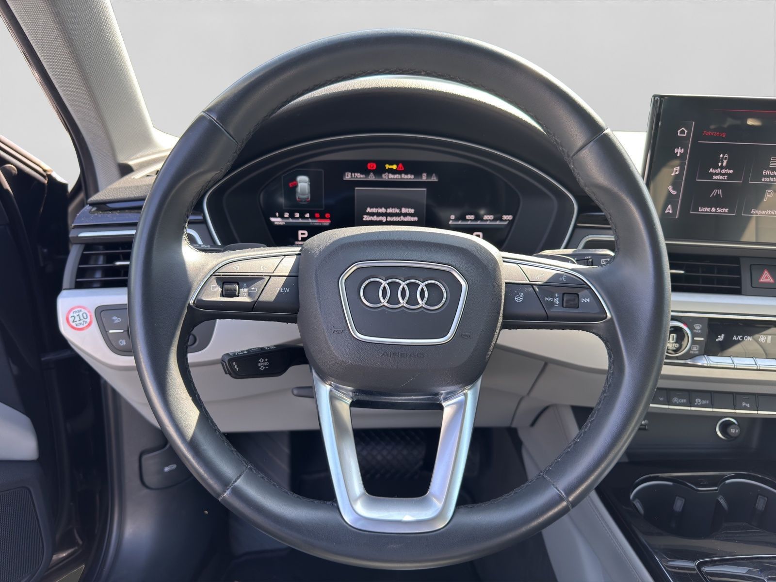 Audi A4 - Bild 10