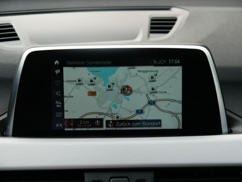 BMW X1 sDrive 20 i xLine LED Navi Kamera Sitzheizung