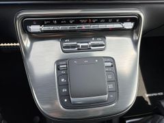 Fahrzeugabbildung Mercedes-Benz V300d 4M EXCLUSIVE AMG XL LUX-SITZE AIRMATIC