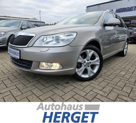 Skoda Octavia Combi 1.4 TSI Elegance Scheckheft/Xenon/