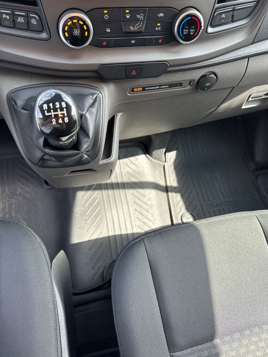 Fahrzeugabbildung Ford Transit Custom 300 L2 NAV+KLIMA+PDC+SHZ+CARPLAY