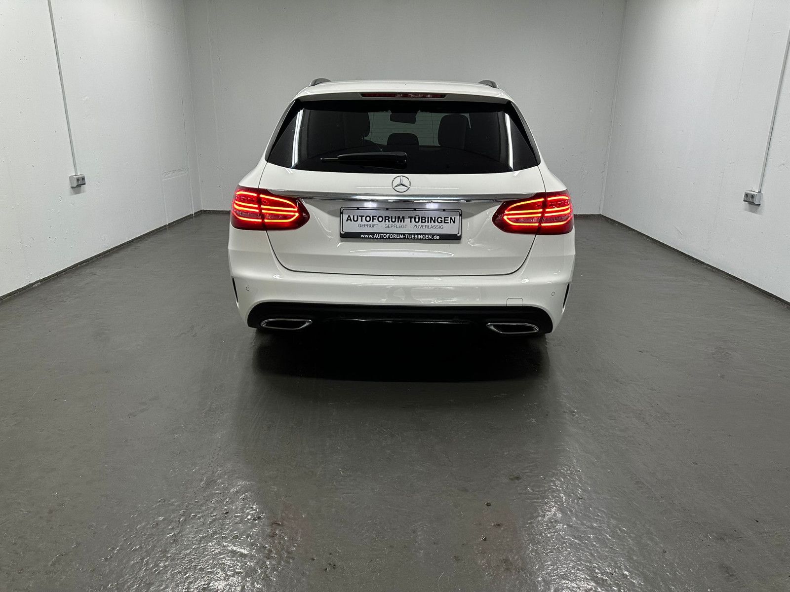 Fahrzeugabbildung Mercedes-Benz C 220 d 4MATIC T  *AMG-LINE*NIGHT*SDH*
