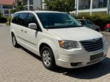 Chrysler Grand Voyager Limited 3.8 V6 Autom. Limited - gebrauchte Chrysler Grand Voyager aus dem Jahr 2010