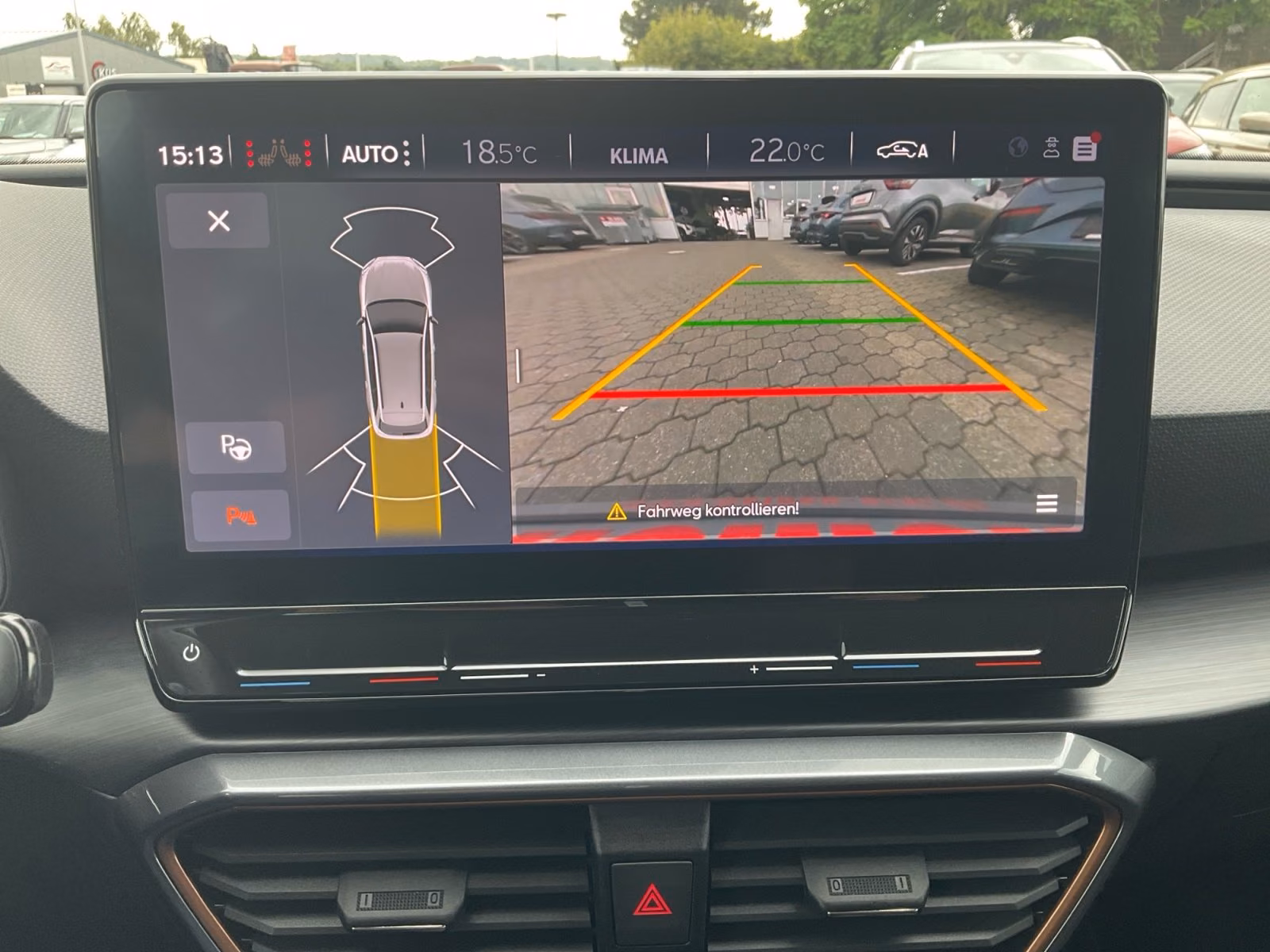 Cupra Leon Sportstourer 1.5 eTSI DSG NAVI LED