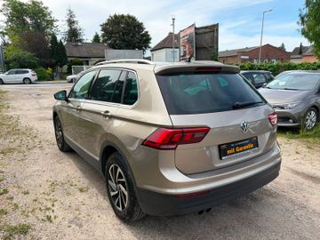 Volkswagen Tiguan - 4