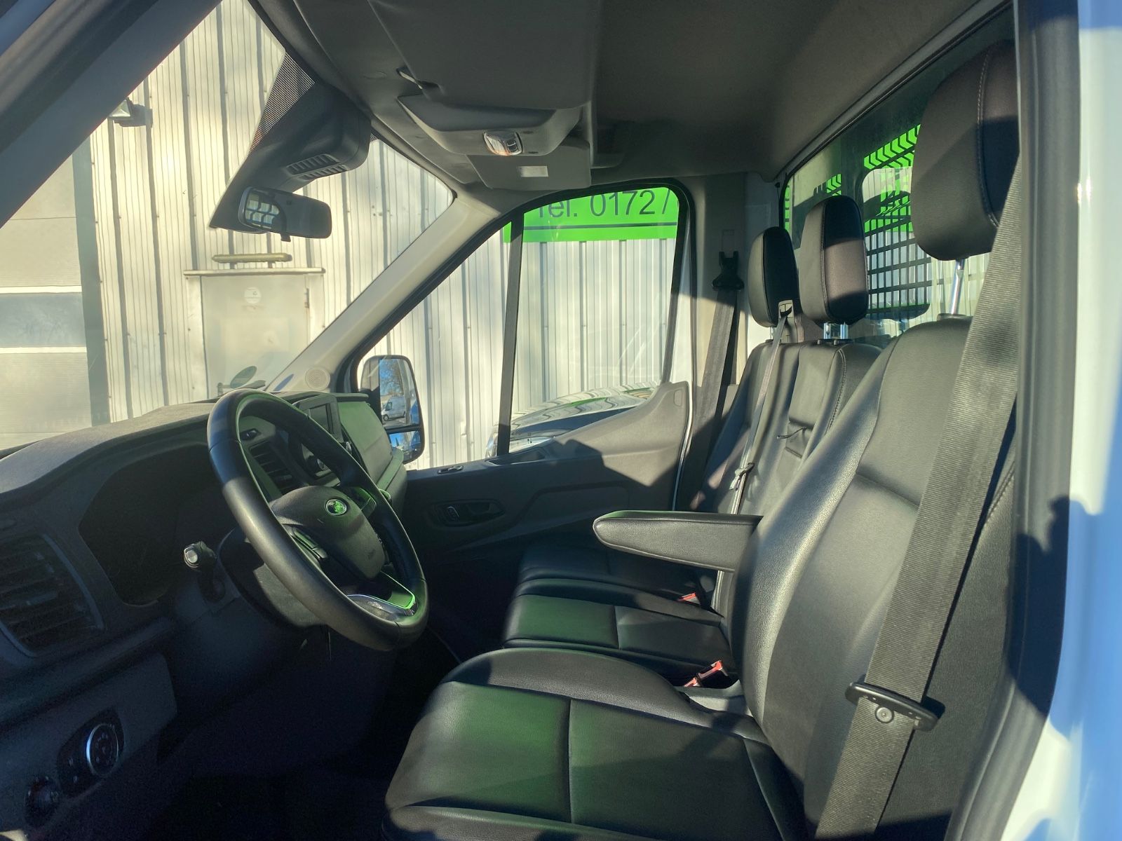 Fahrzeugabbildung Ford Transit Pritsche 350 L3 Einzelkabine Trend,AHK