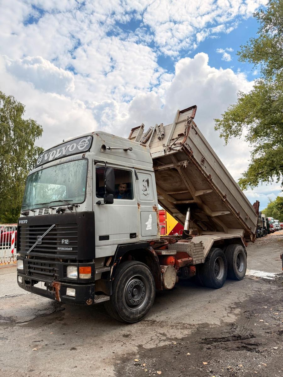 Volvo F12