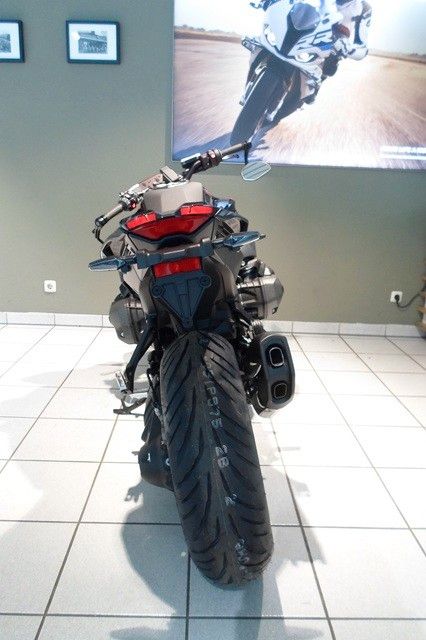Fahrzeugabbildung BMW R1300R Option 719 Lagerfahrzeug