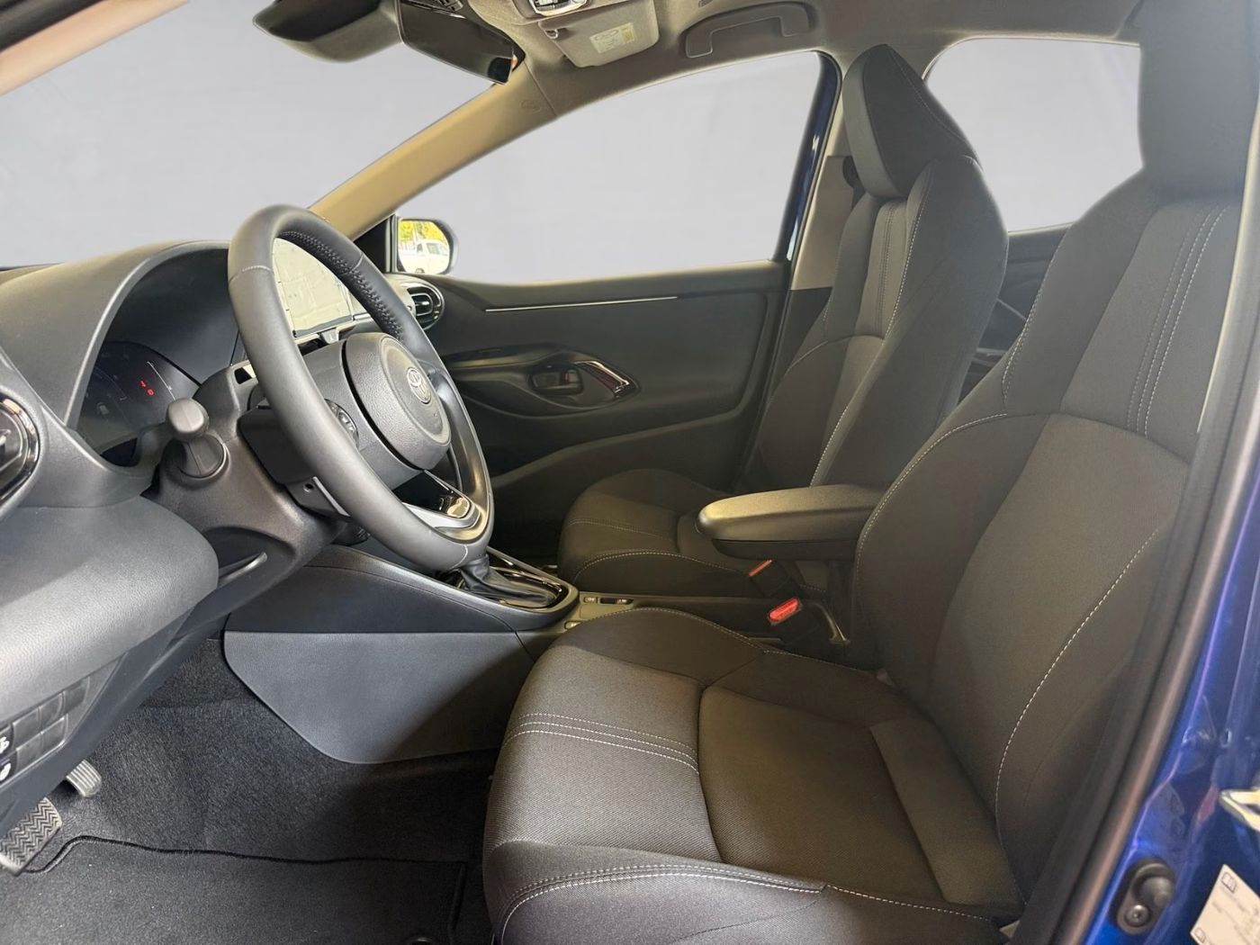 Fahrzeugabbildung Toyota Yaris Teamplayer 1.5-l-Hybrid KAMERA LED ACC