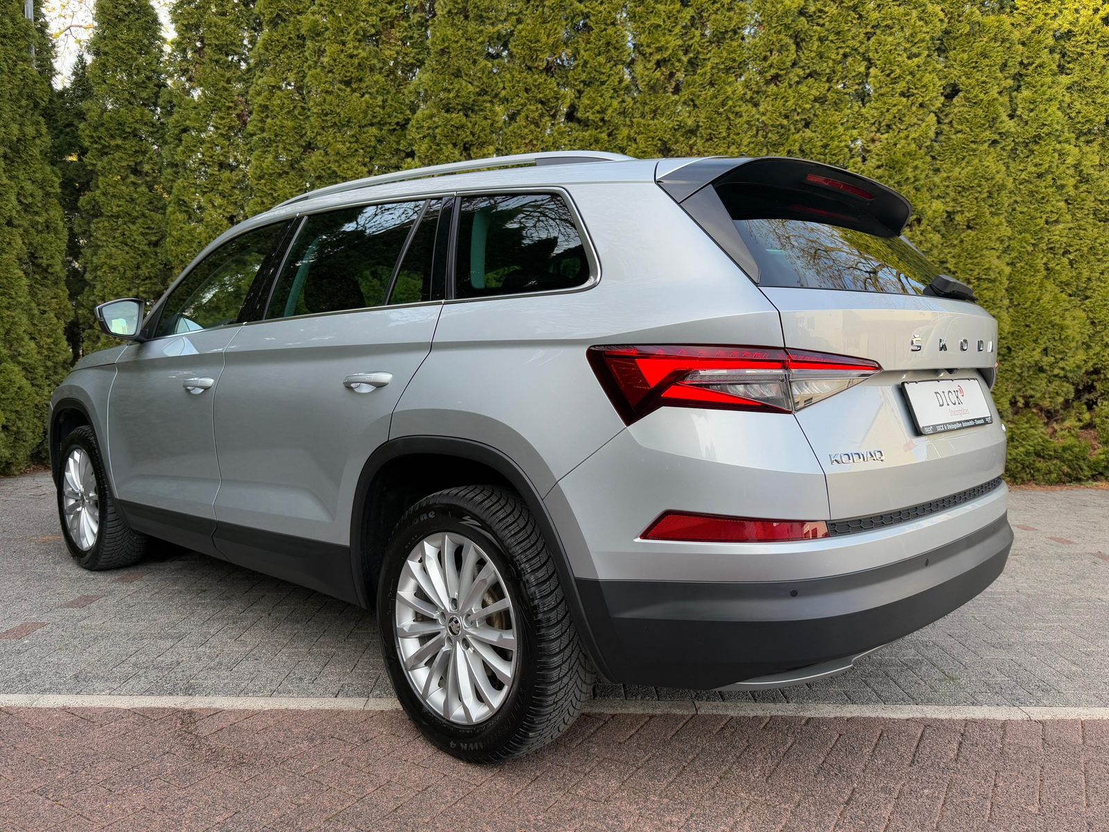Fahrzeugabbildung SKODA Kodiaq 2.0 TSI DSG 4x4 Style MATRIX+KAM+ACC+VIRT
