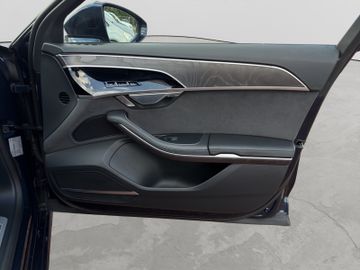 Audi A8 - 11