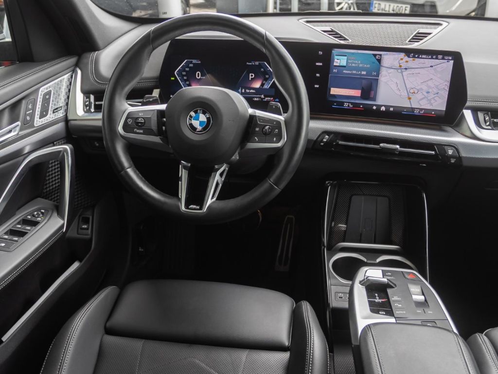 BMW X1 20iM Sport AHK Navi Panorama RFK Leder eSitze foto 16