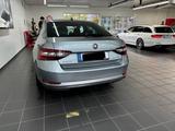 Skoda Superb 2.0 TDI SCR 140kW DSG Ambition Ambition - Skoda Superb in Duisburg