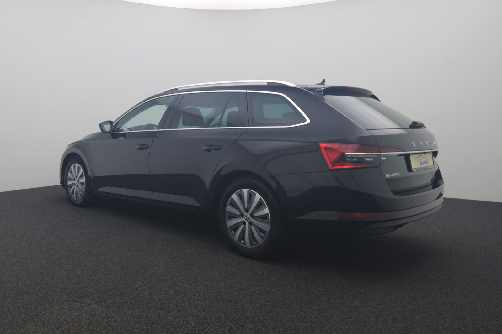 Fahrzeugabbildung SKODA Superb Combi 2.0 TDI Premium Edition Standheiz.
