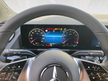Mercedes GLA 180 - 12