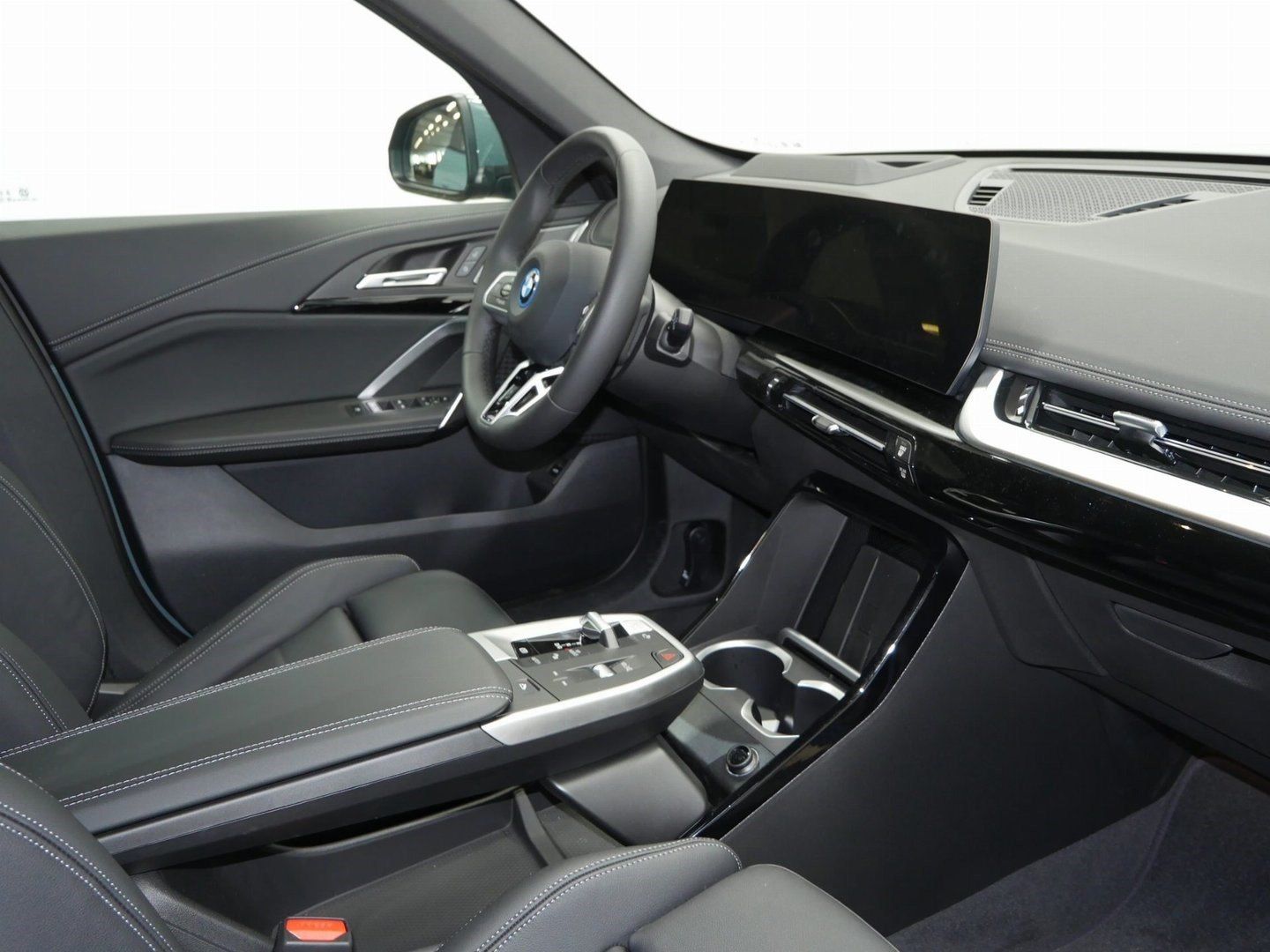 BMW iX1 - Bild 9