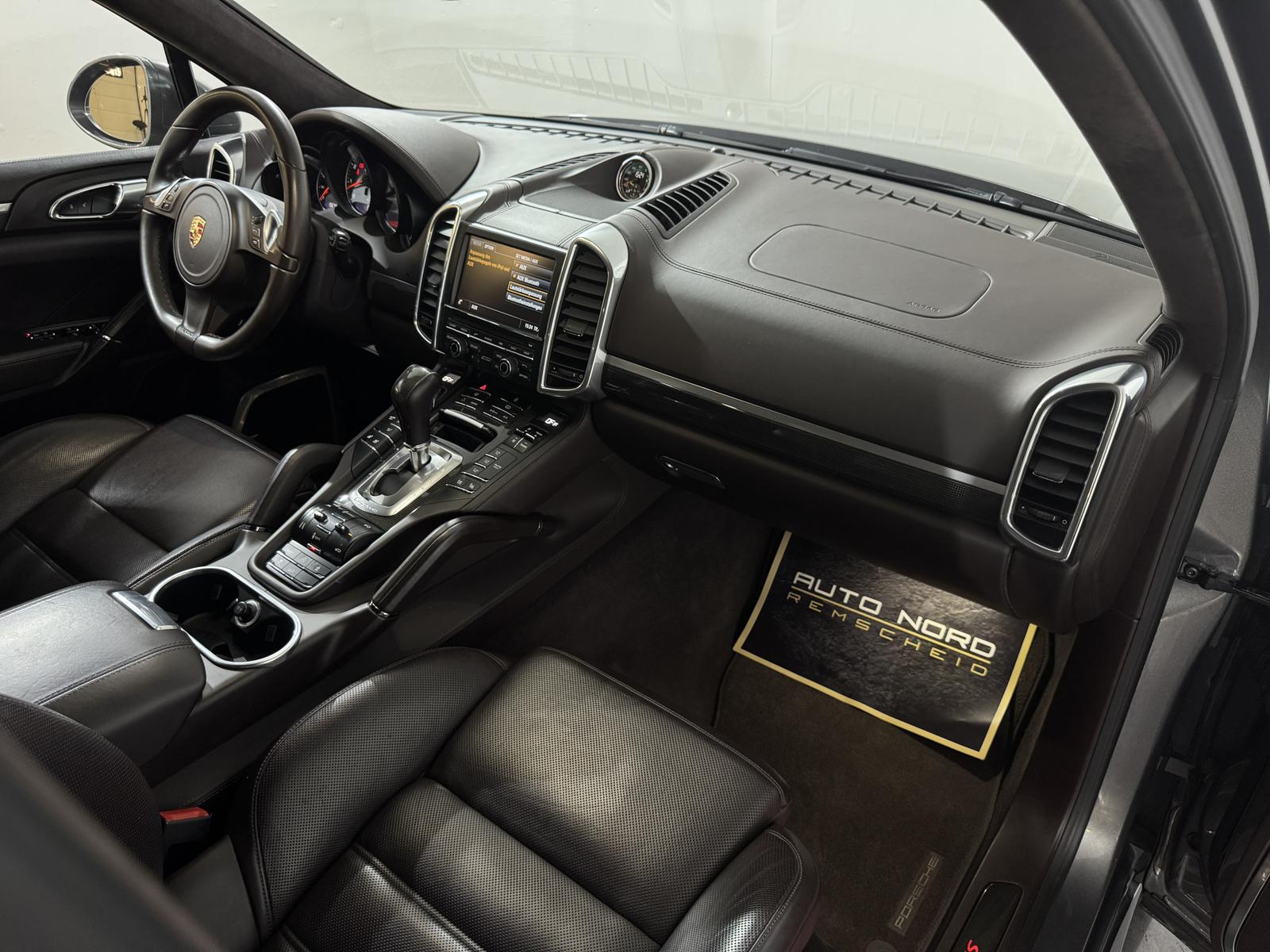 Porsche Cayenne 4.8 GTS*18-Wege*21´´*Pano*Burmester*LUFT