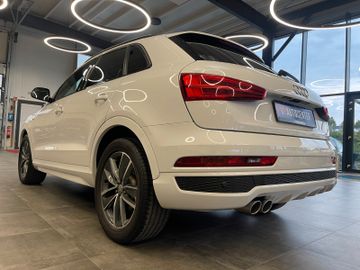 Audi Q3 sport 2,0 TDI S-LINE*LED*NAVI*AHK*HIFI*DAB*