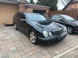 Mercedes-Benz Mercedes Benz S210 E320 CDI Leder Comand A... - Mercedes-Benz E-Class: S210
