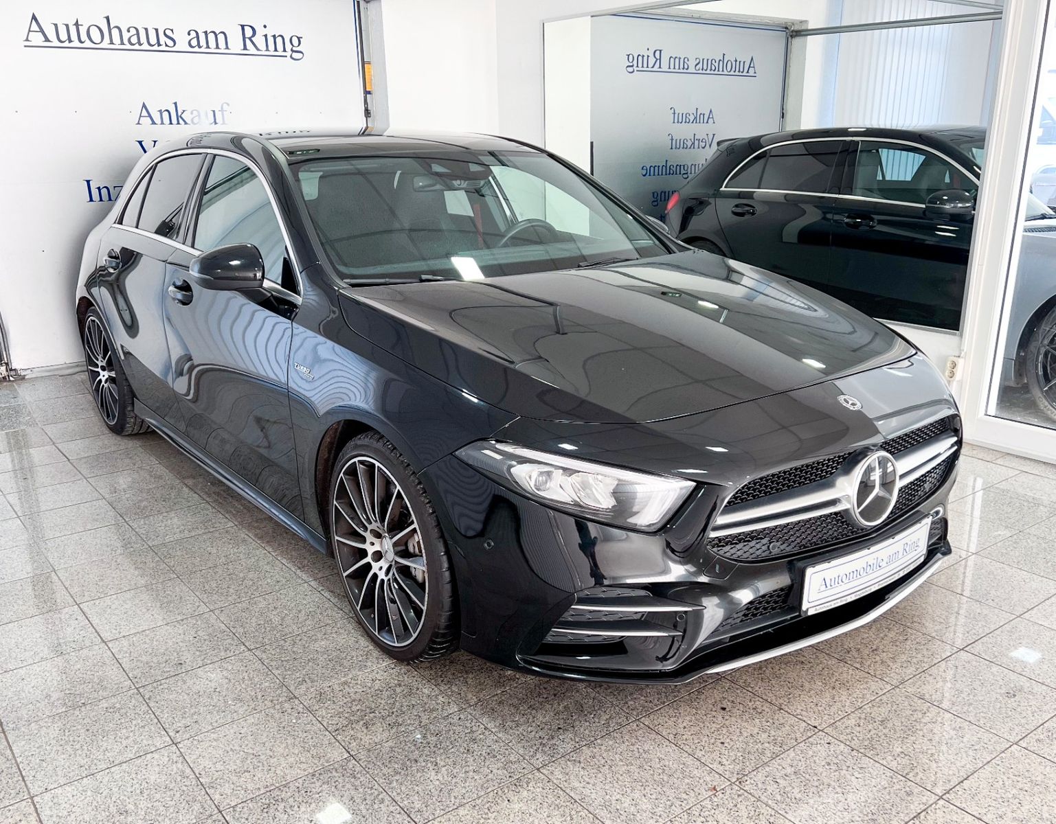 MERCEDES-BENZ A 35 AMG 4Matic 36.000 km Navi LED 1 Hand !