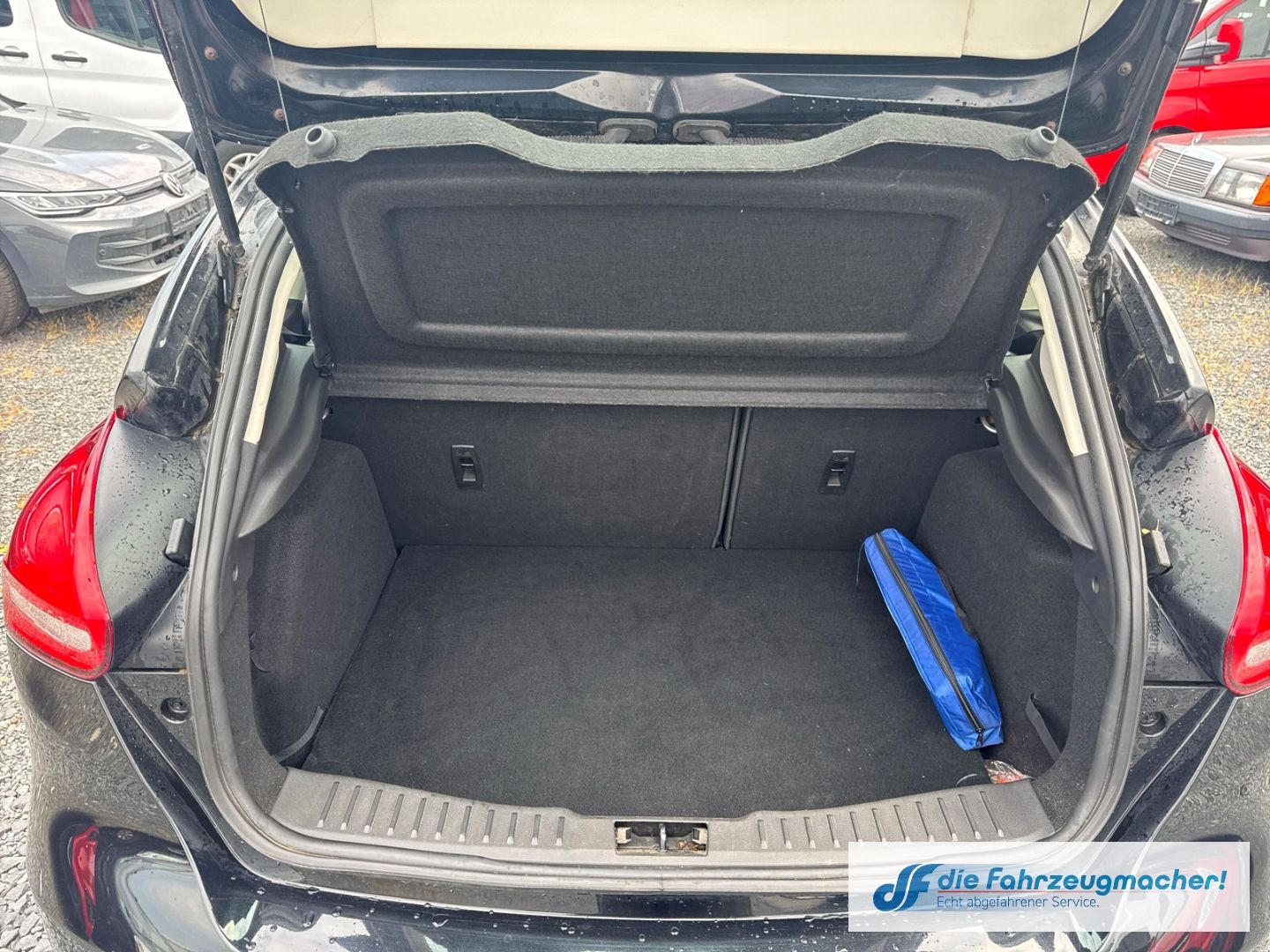 Fahrzeugabbildung Ford Focus Business Navi SHZ LenkradHZG *1502 *EXPORT