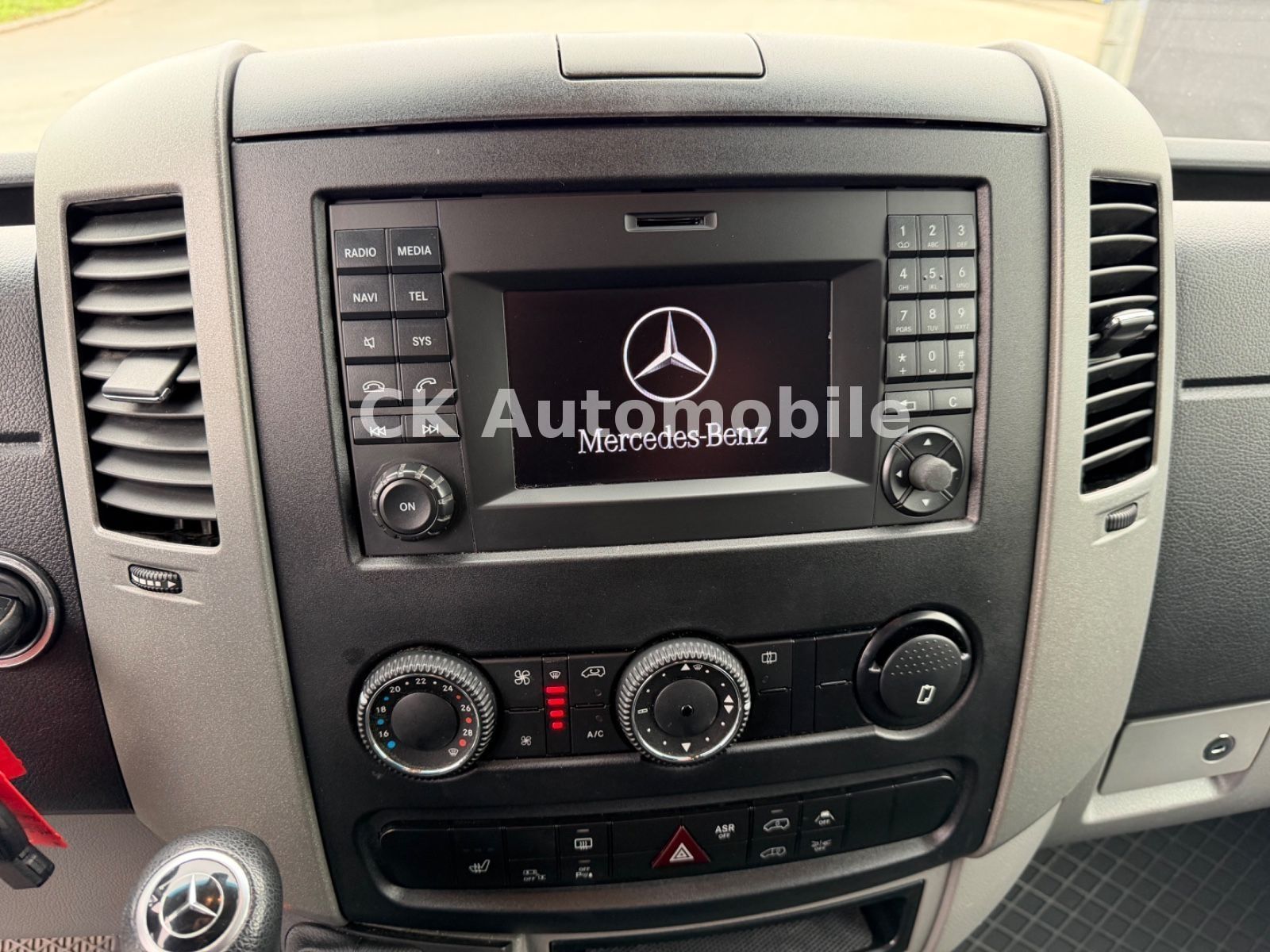 Fahrzeugabbildung Mercedes-Benz Sprinter II Kasten 316 CDI Autom./Navi/Bi-Xenon
