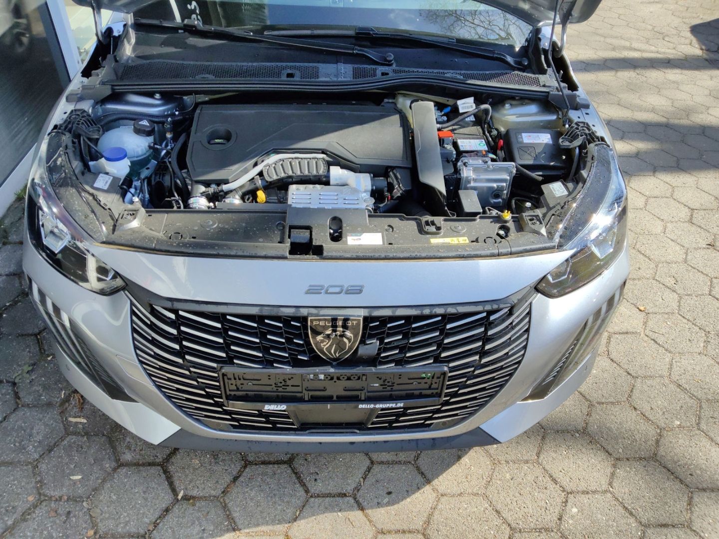 Peugeot 208 - Bild 14