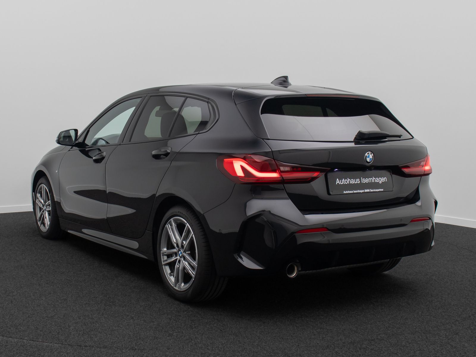 Fahrzeugabbildung BMW 118i M Sport HiFi Kamera DAB Panorama Komfort
