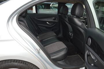 Mercedes E 220 - 11