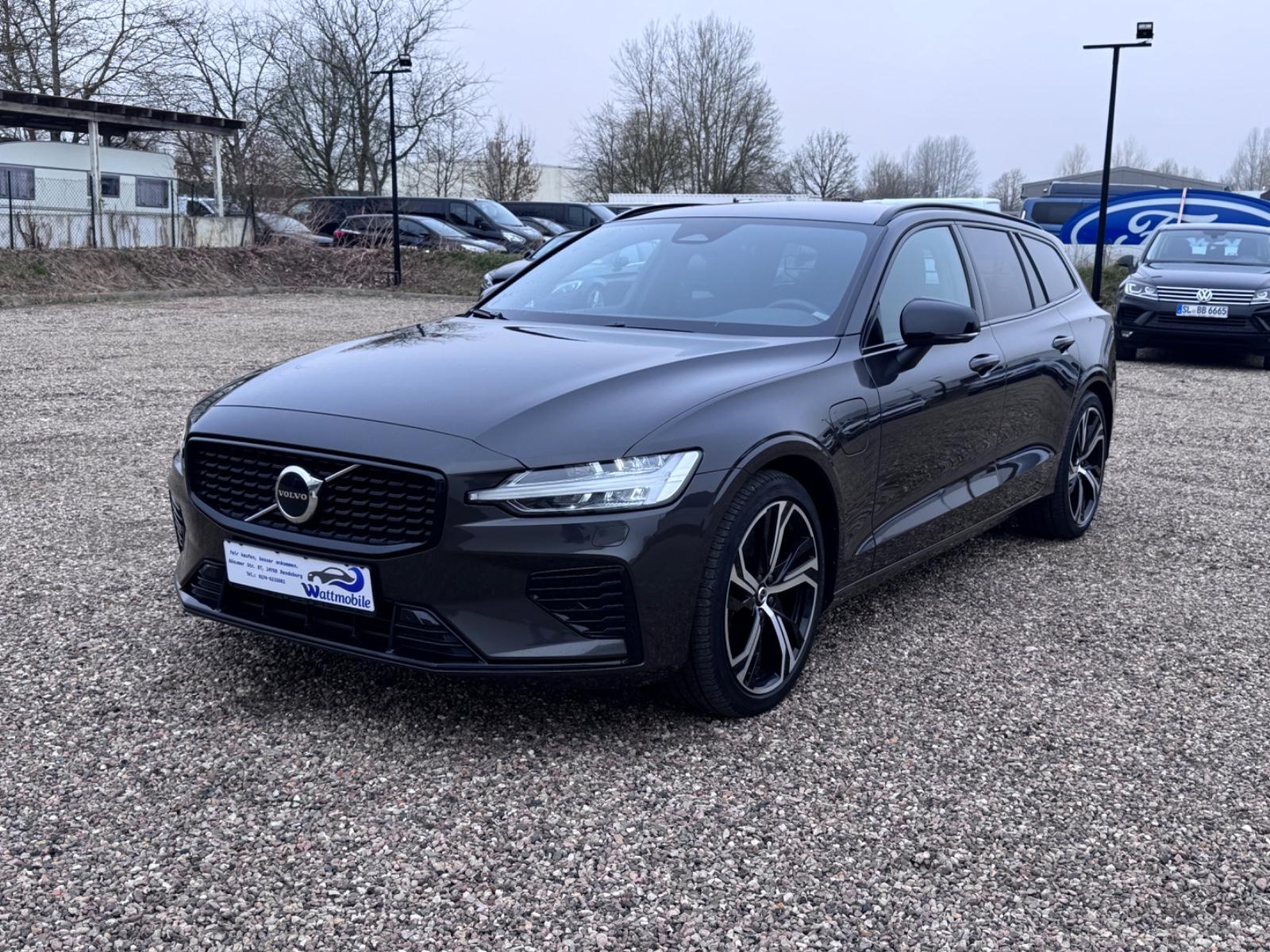 Volvo V60 Plus Dark T8 AWD, AHK, Google, 1. Hand