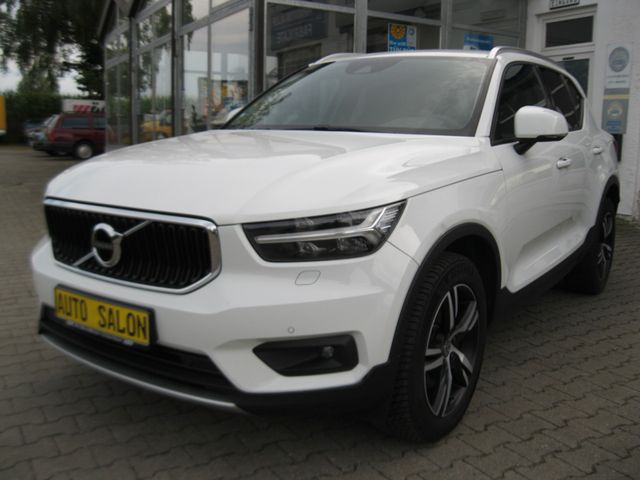 Volvo XC 40 2.0 Hybrid Momentum 2WD