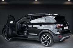 VW T-Cross 1.5 TSI Style*Kamera*Navi*ACC*LED*18"*