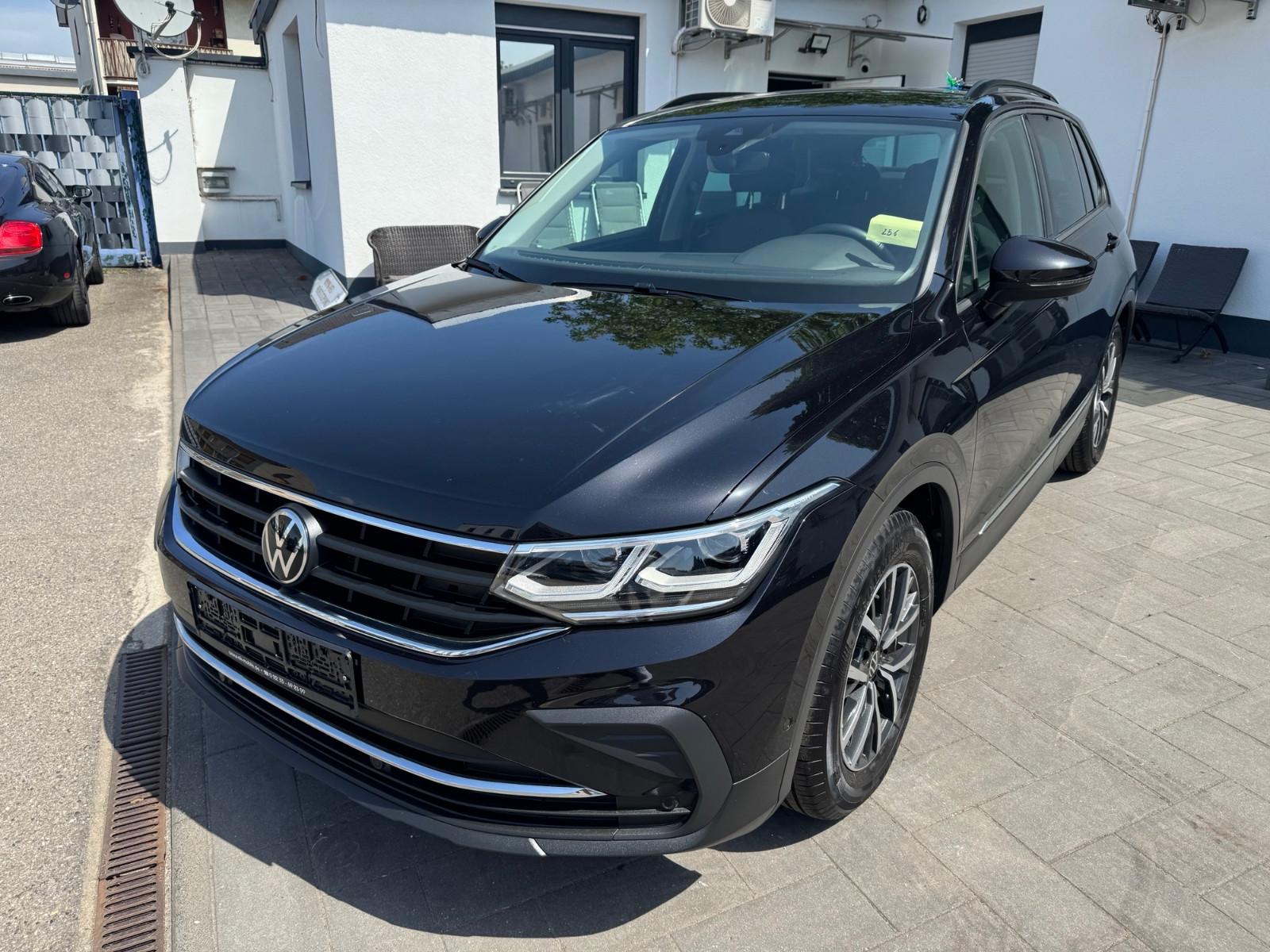 Volkswagen Tiguan Life ACC Matrix-LED Digiatl Tacho el.Heck