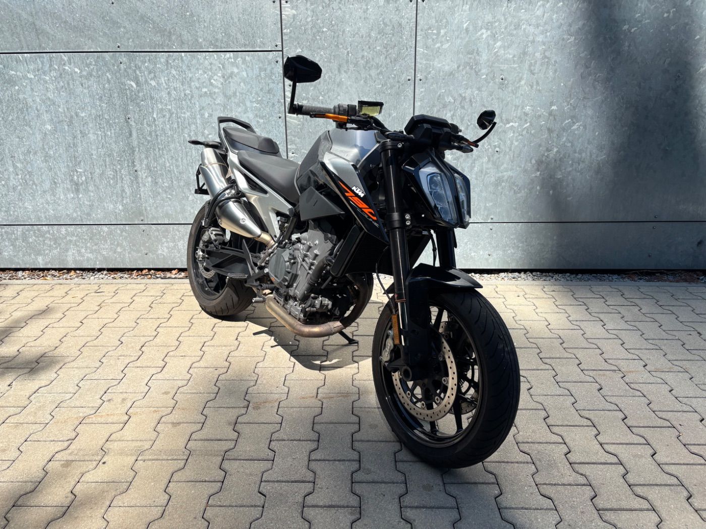 Fahrzeugabbildung KTM 790 Duke Quickshifter Lenkerendspiegel